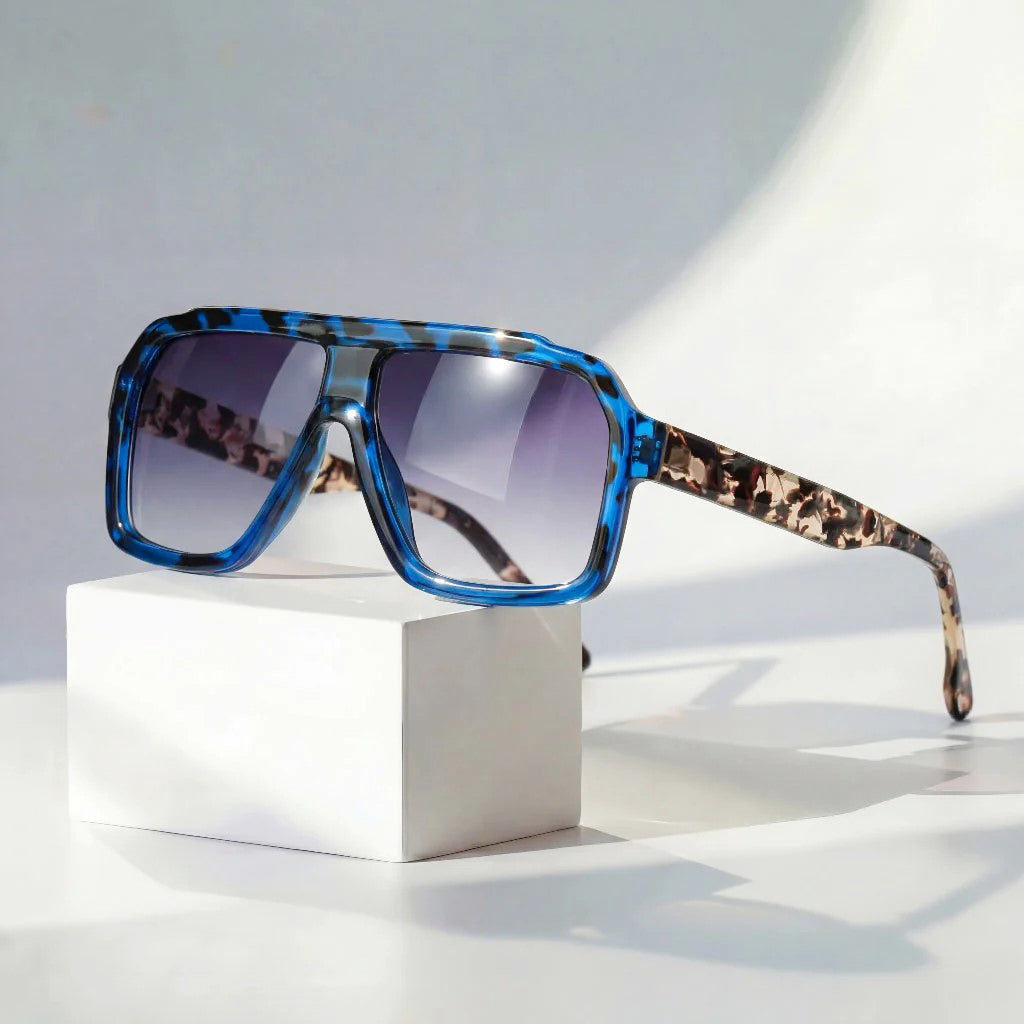 Malibu - Oversized Gradient Lens Sunglasses