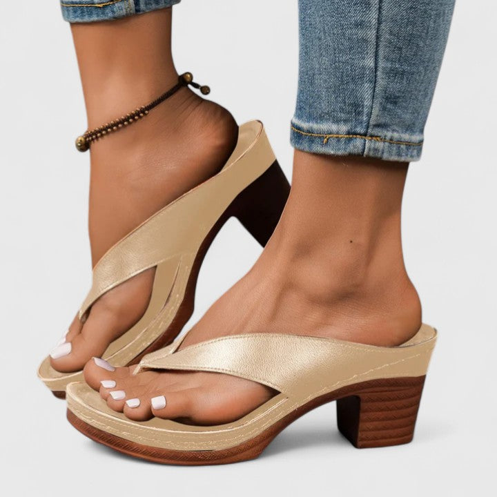 Hadley - Women's Thong Sandals with Chunky Heel