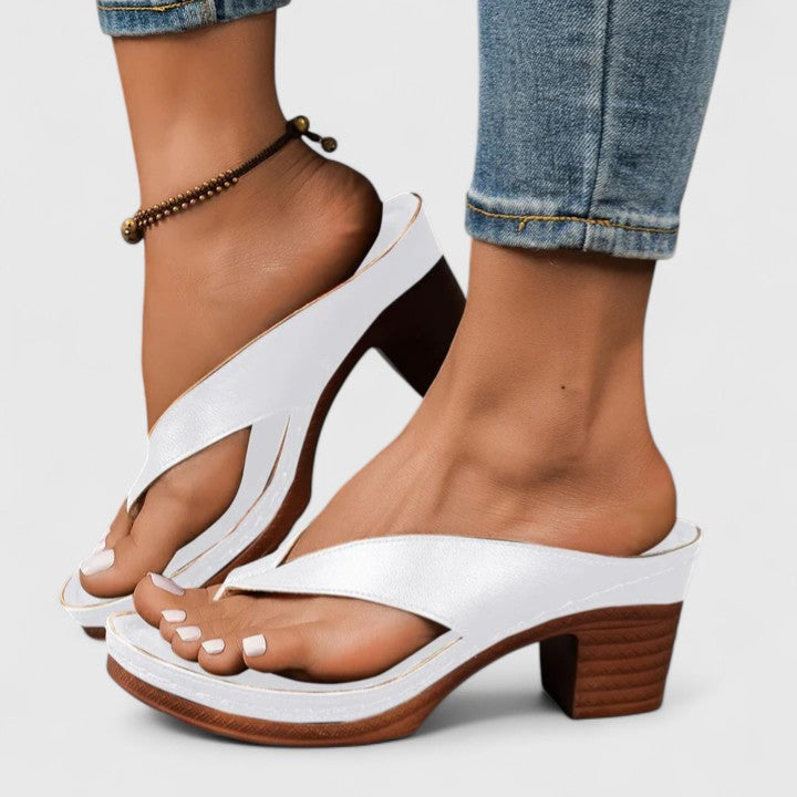 Hadley - Women's Thong Sandals with Chunky Heel