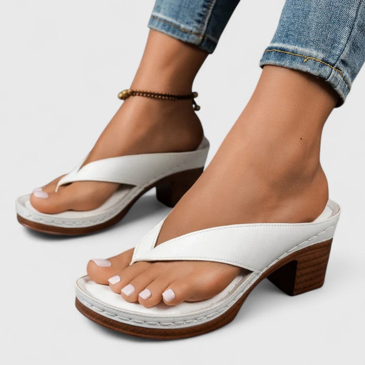 Hadley - Women's Thong Sandals with Chunky Heel
