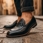 Joaquin - Men's Loafers with Metal Hook Detail