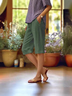 Jordyn - Women's Straight-Leg Knee-Length Shorts
